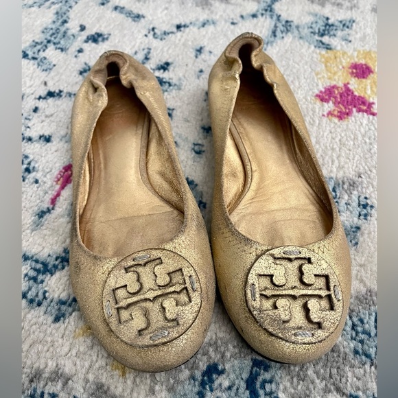 Tory Burch gold flats with logo - Picture 2 of 5